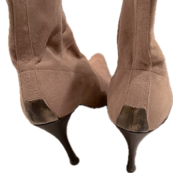 SOLD! Donald J Pliner Couture Suede Point Toe Pump Booties Italian 11 - Picture 9 of 12